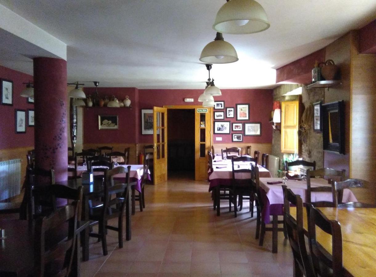 Casa Rural Laguarta - Restaurante Exterior photo