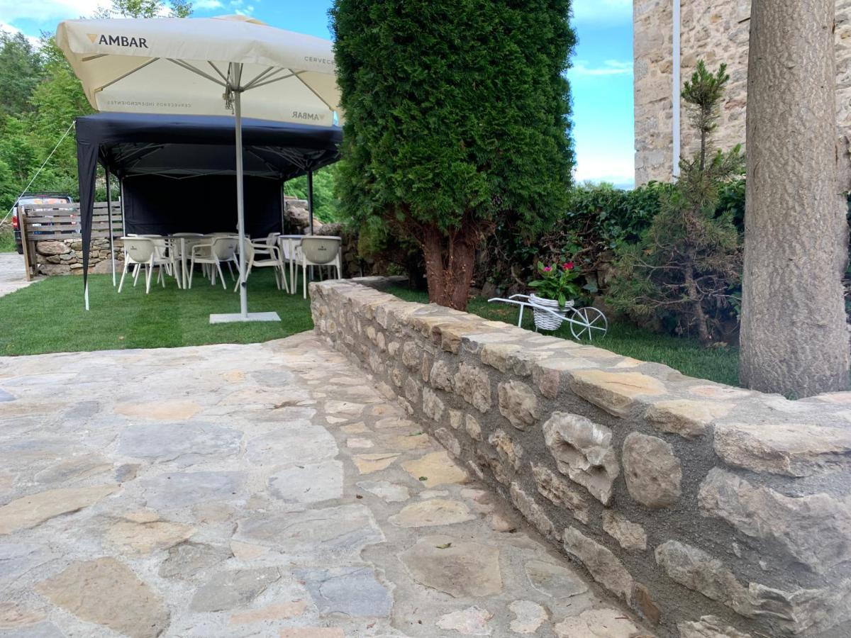 Casa Rural Laguarta - Restaurante Exterior photo